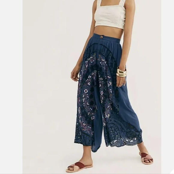 FREE PEOPLE Boho Pants - Picture 3 of 9